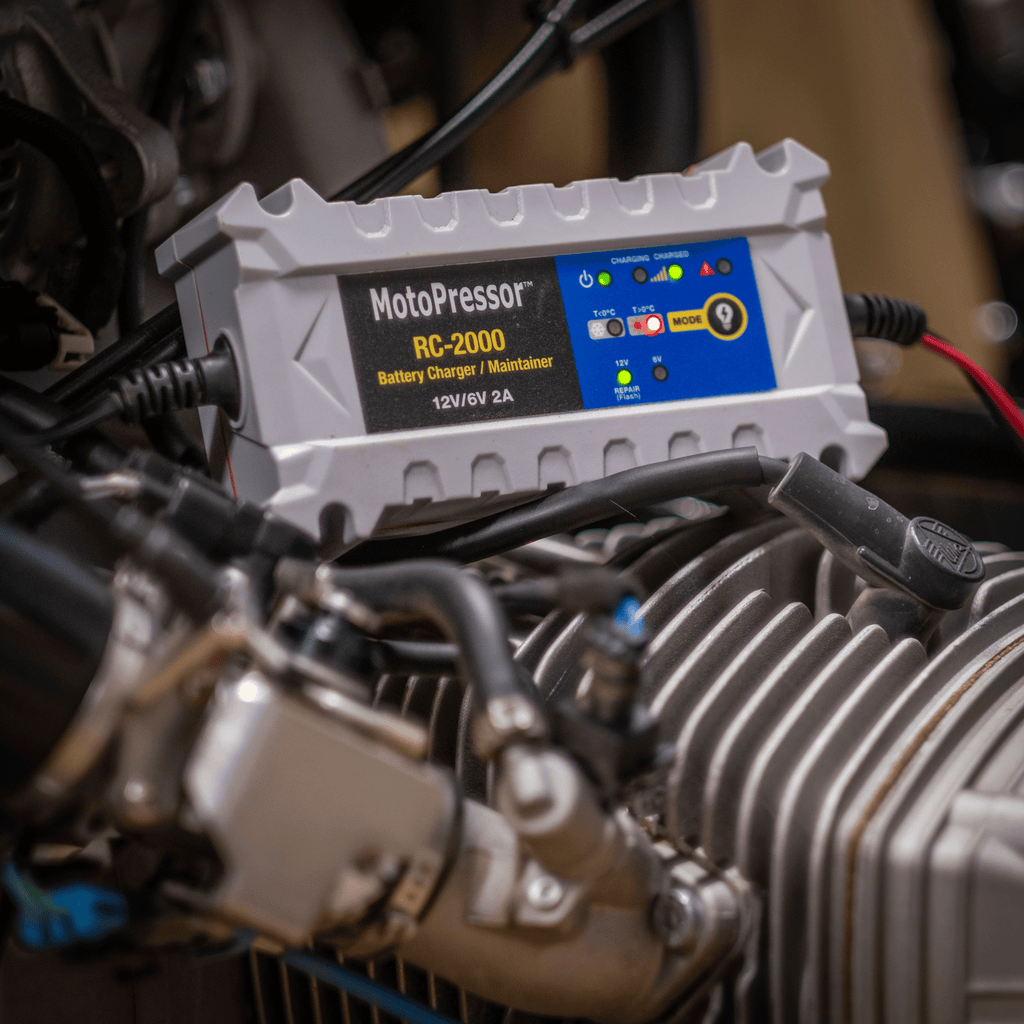 RC-2000 MotoPressor Battery Charger/Maintainer